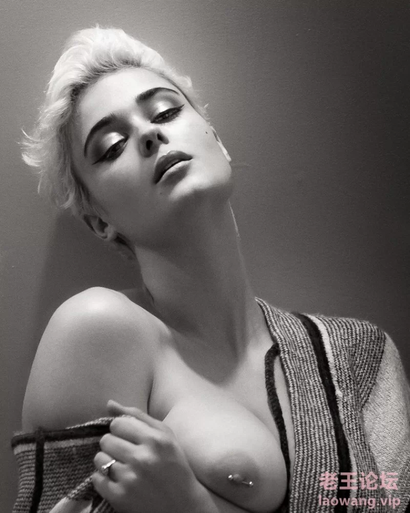 Stefania Ferrario Topless Nude (1)_-1889111928_.jpg